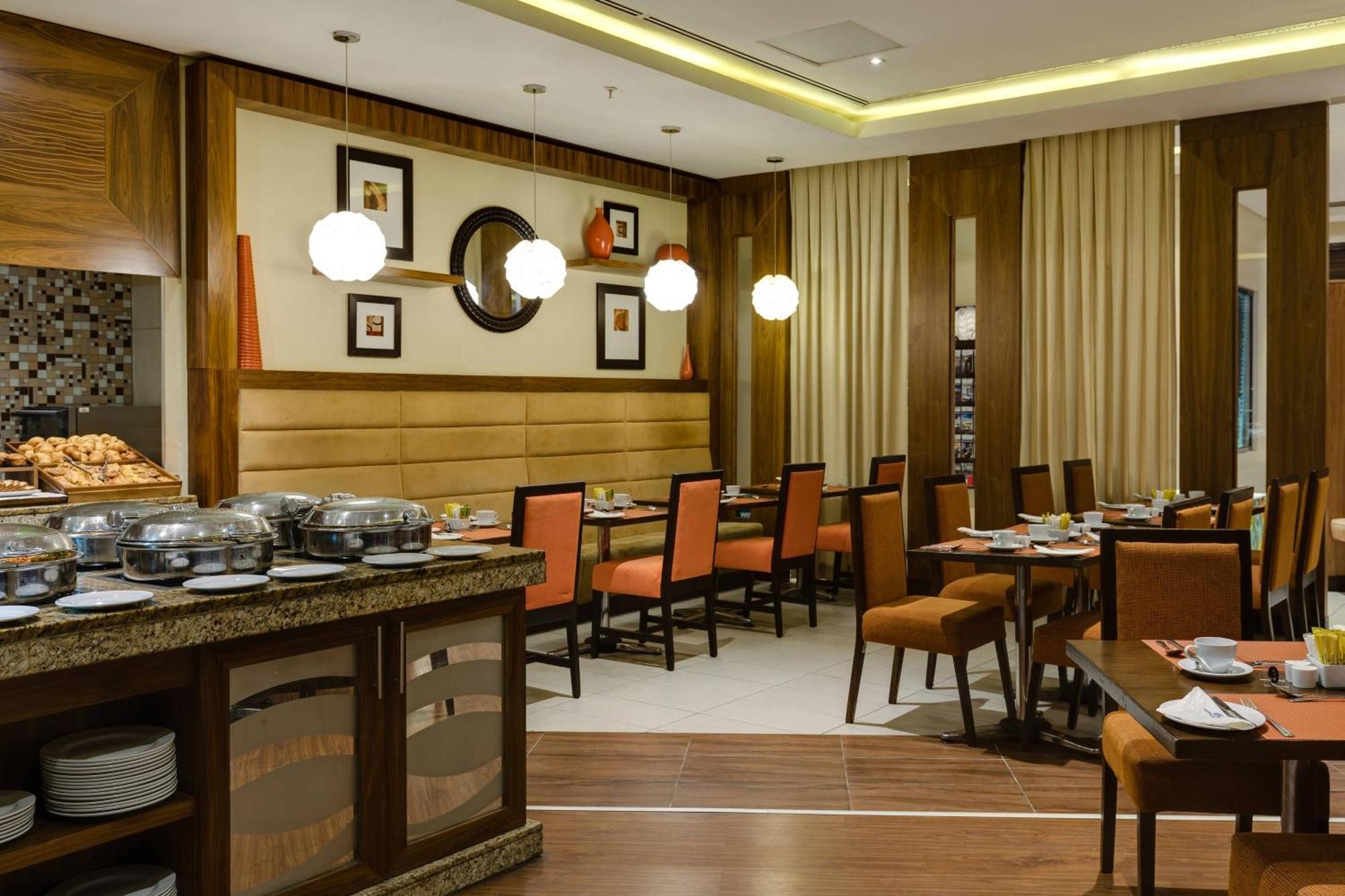 Protea Hotel By Marriott Ikeja Select Lagos Exterior foto