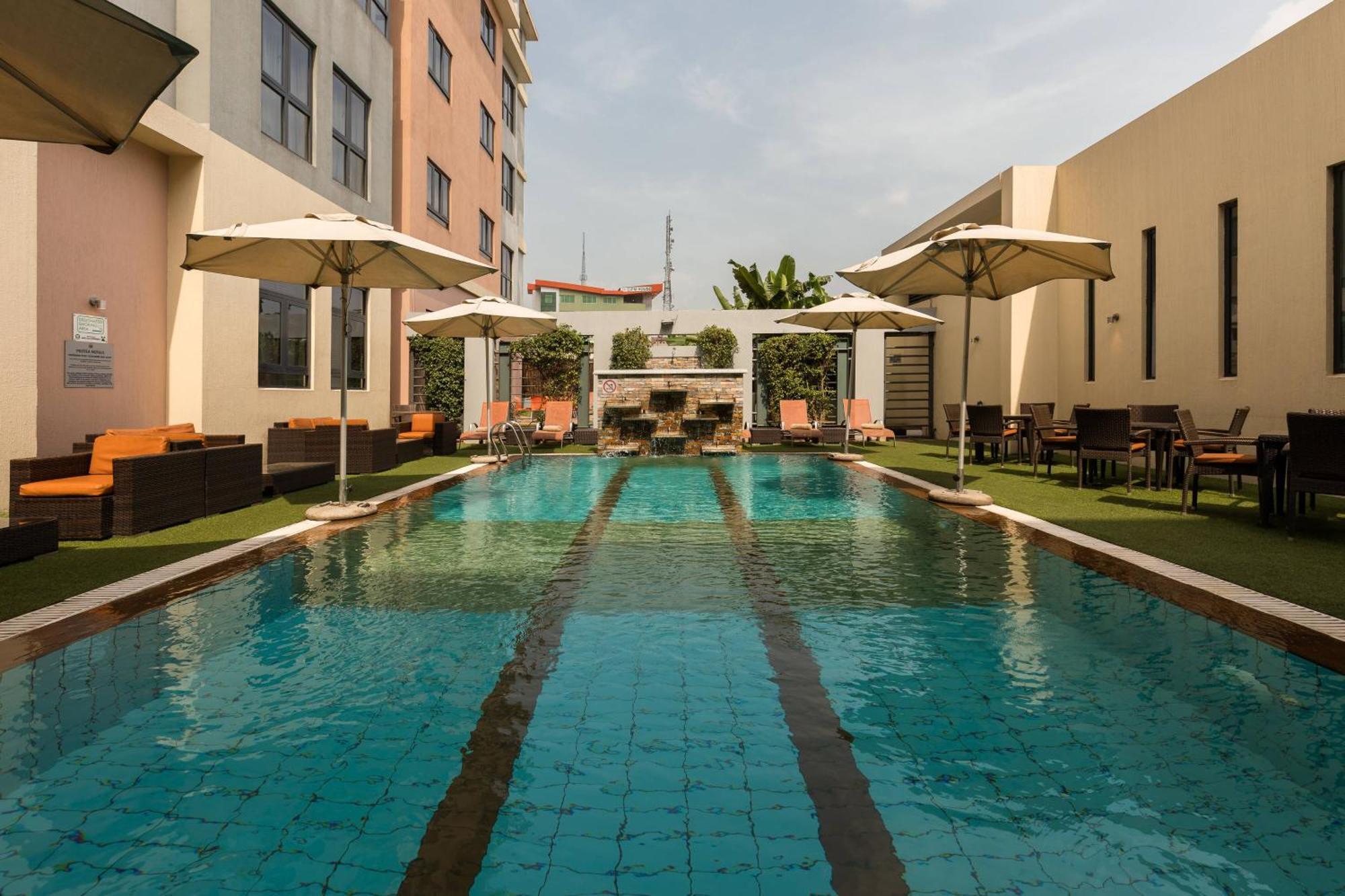 Protea Hotel By Marriott Ikeja Select Lagos Exterior foto